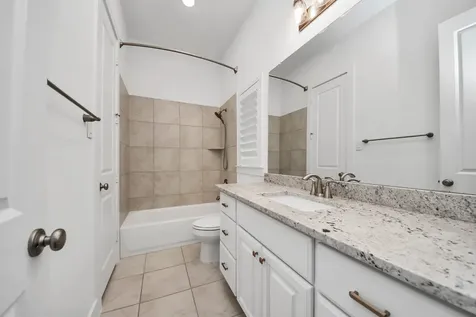 4310 Bakers Cove Manvel TX 77578