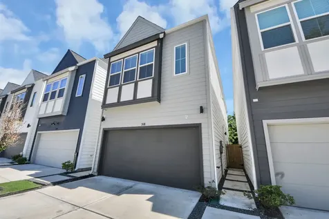 318 Neyland Street Houston TX 77022