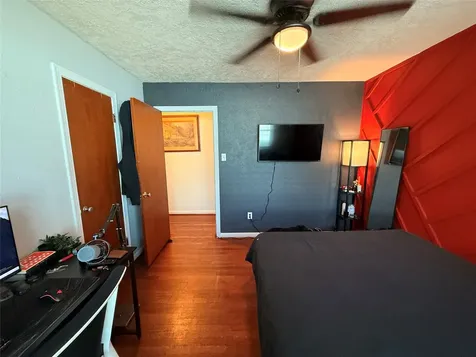 6625 Sandstone Street Houston TX 77074