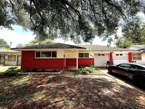 6625 Sandstone Street Houston TX 77074