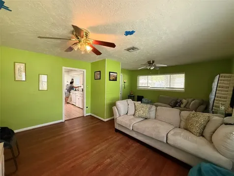 6625 Sandstone Street Houston TX 77074