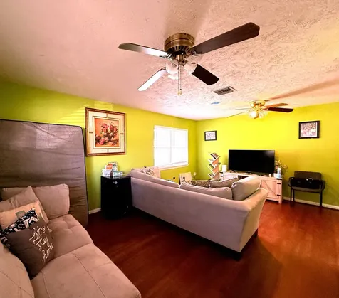 6625 Sandstone Street Houston TX 77074