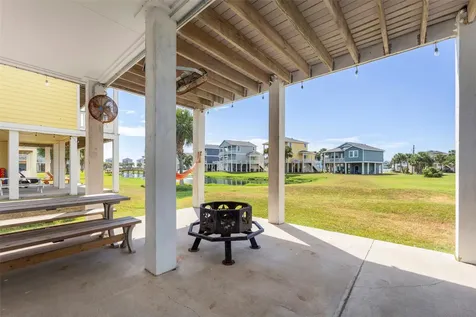 4114 NW Green Heron Drive Galveston TX 77554