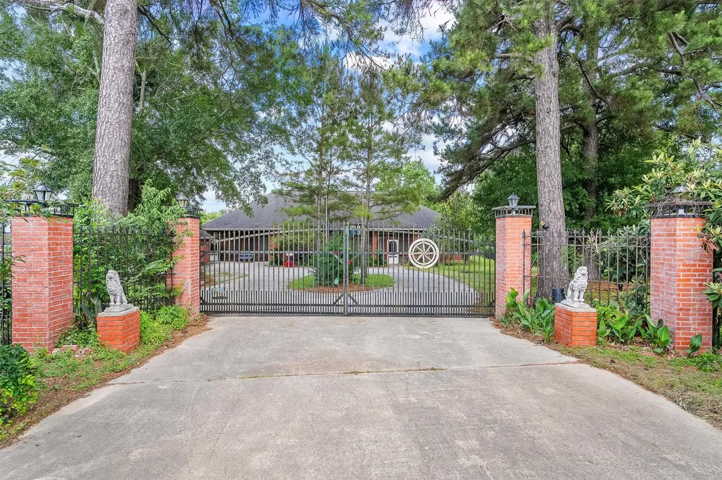 21719 Mueschke Road Tomball TX 77377