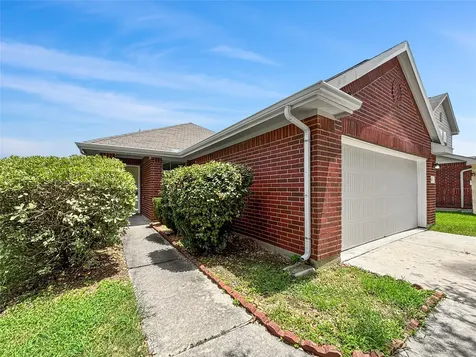 4311 Amaryllis Avenue Baytown TX 77521