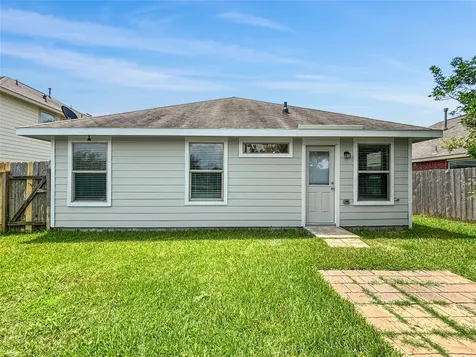 4311 Amaryllis Avenue Baytown TX 77521