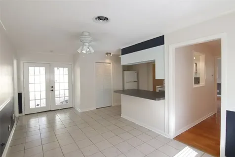 7030 Sharpview Drive Houston TX 77074
