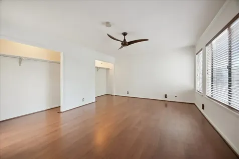 222 Litchfield Lane Houston TX 77024