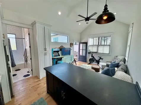 805 Cordell Street Houston TX 77009