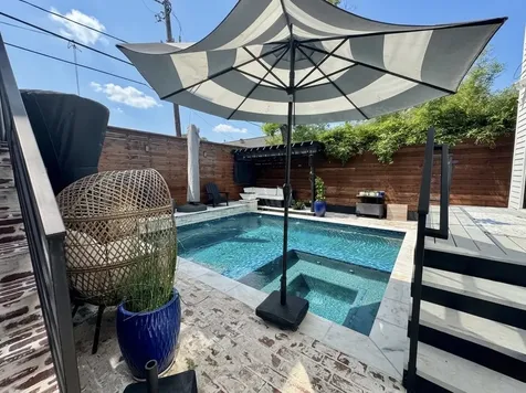 805 Cordell Street Houston TX 77009