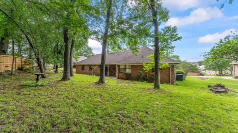 2013 Wickersham Drive Huntsville TX 77340