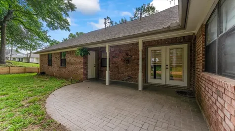 2013 Wickersham Drive Huntsville TX 77340