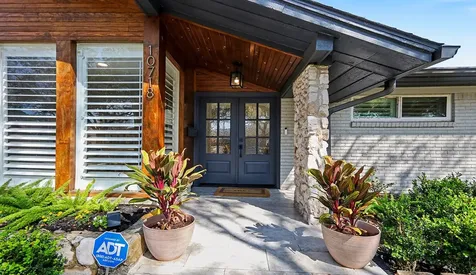 10718 Longmont Drive Houston TX 77042