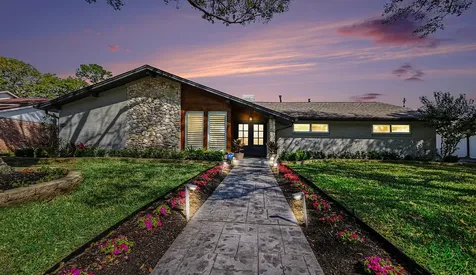 10718 Longmont Drive Houston TX 77042
