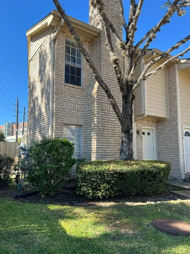 7575 Cambridge Street 1505 Houston TX 77054