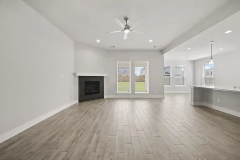 404 Elmbrook Terrace Way Waller TX 77484