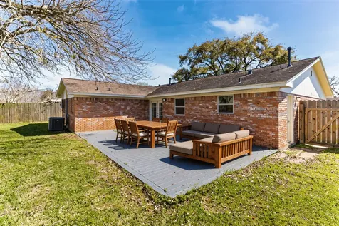 127 Talisman Street Lake Jackson TX 77566