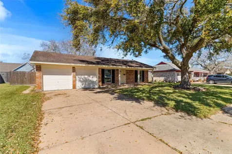 127 Talisman Street Lake Jackson TX 77566