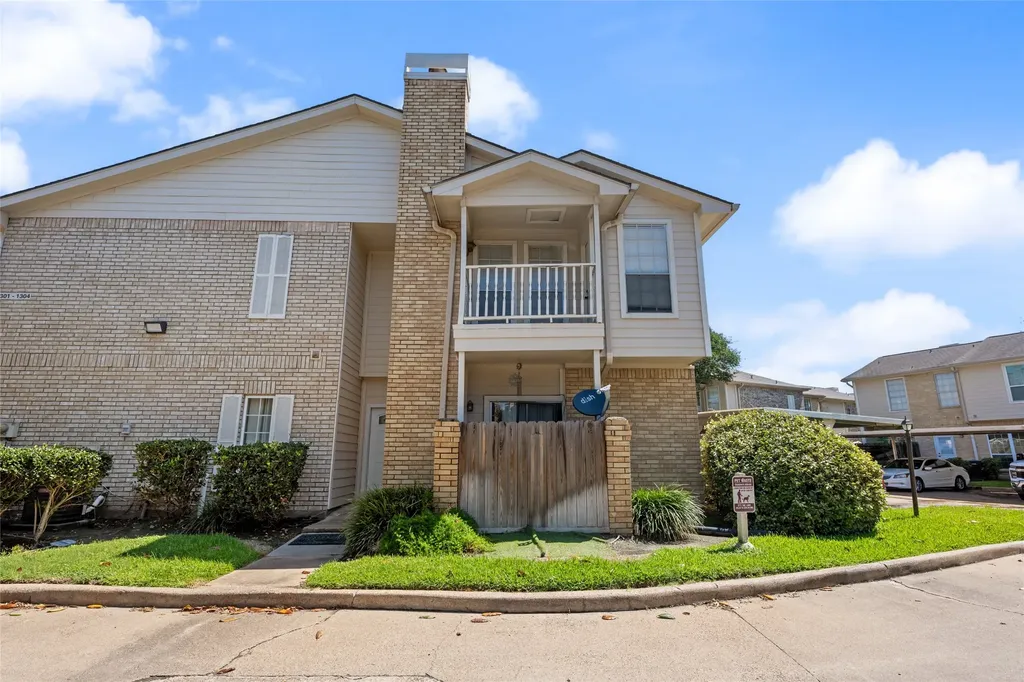 7575 Cambridge Street 1304 Houston TX 77054