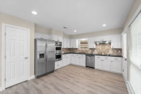 2007 Longstraw Place The Woodlands TX 77380