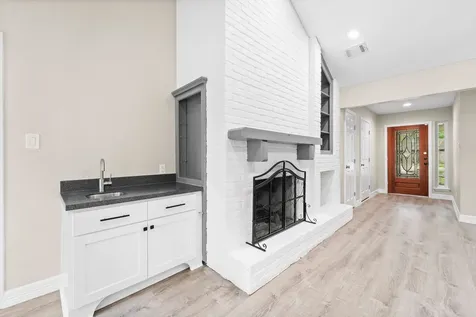 2007 Longstraw Place The Woodlands TX 77380