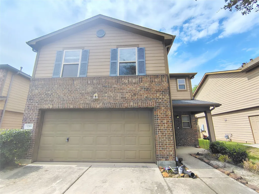 1206 Larks Trace Lane Houston TX 77090