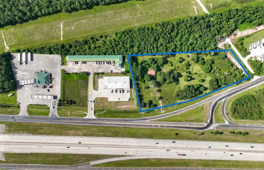 7449 Hwy 61 Highway Hankamer TX 77560