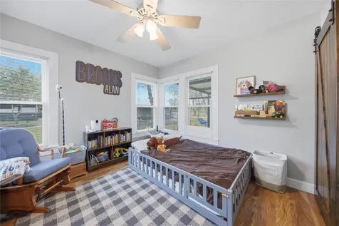 407 N Summit Street Weimar TX 78962