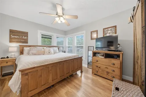 407 N Summit Street Weimar TX 78962