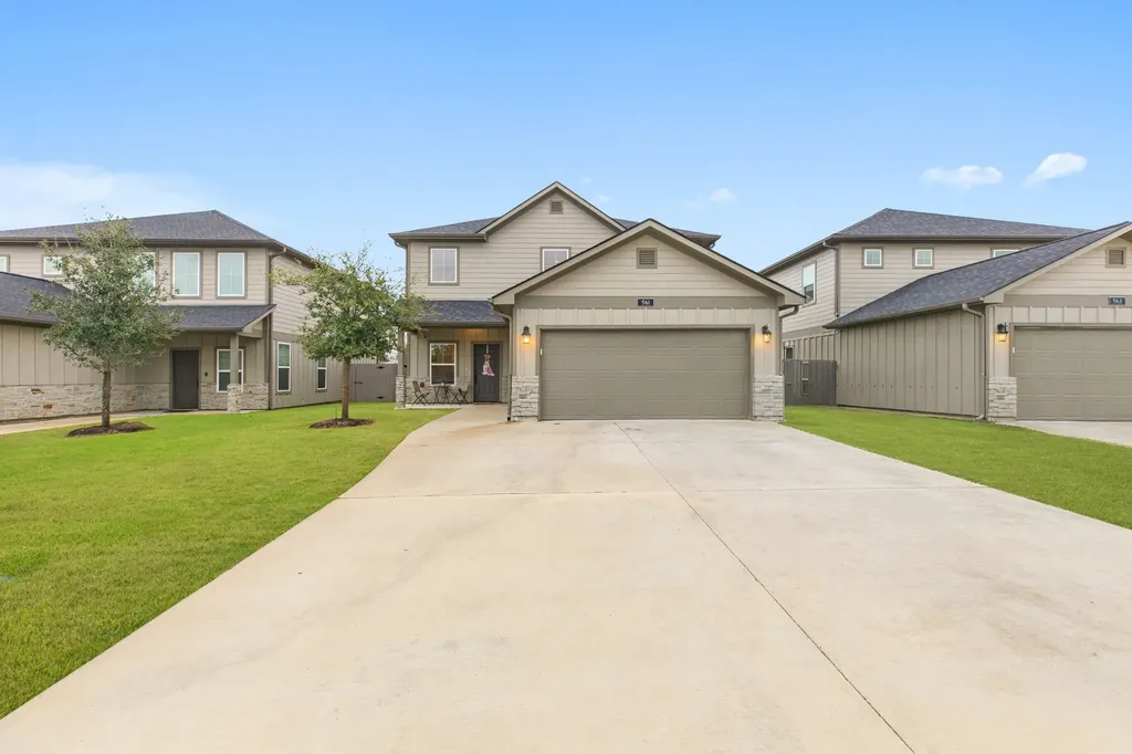 561 Momma Bear Drive College Station TX 77845