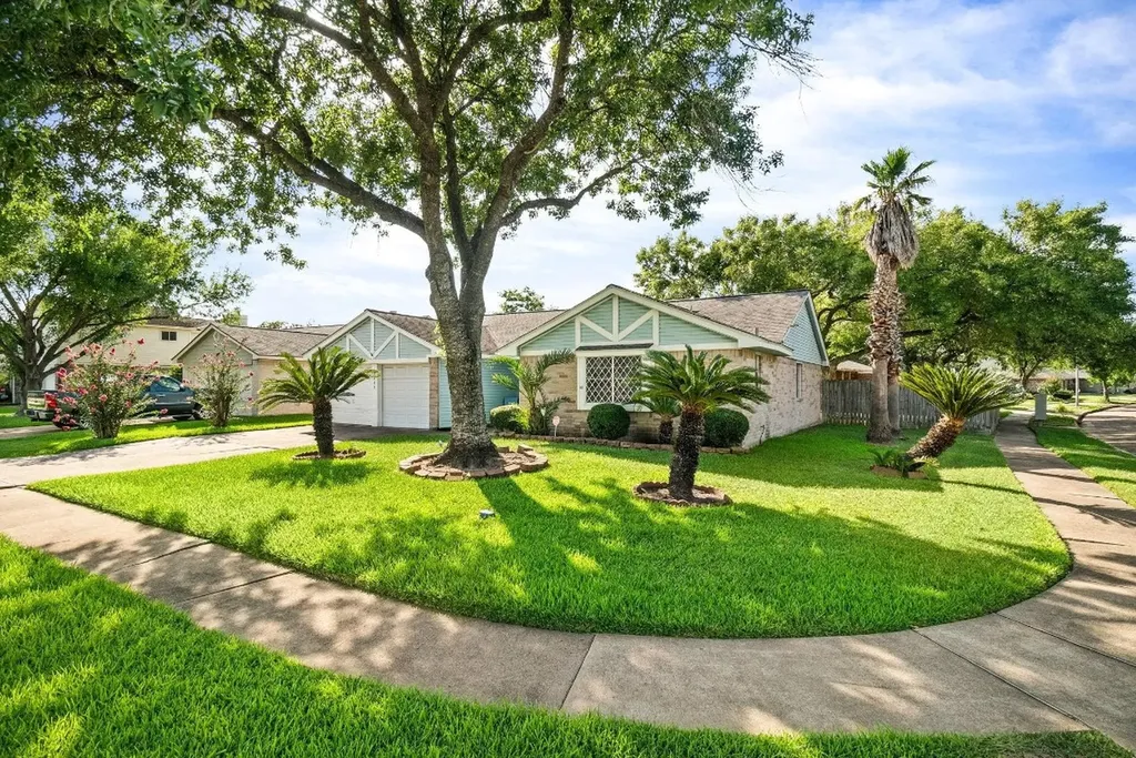 15802 Tammany Lane Houston TX 77082