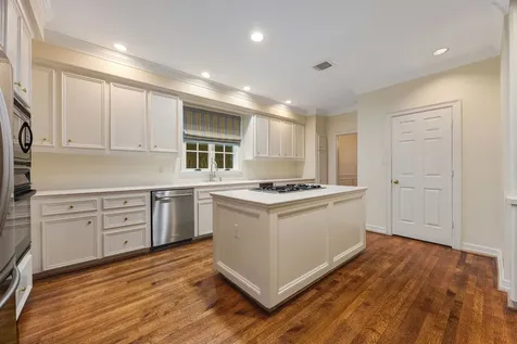 3216 Rice Boulevard West University Place TX 77005