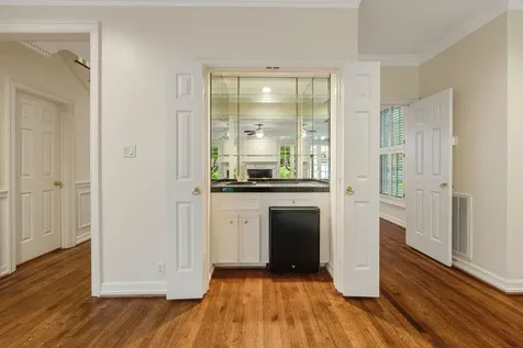 3216 Rice Boulevard West University Place TX 77005