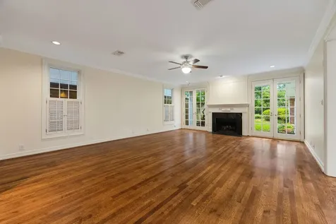 3216 Rice Boulevard West University Place TX 77005