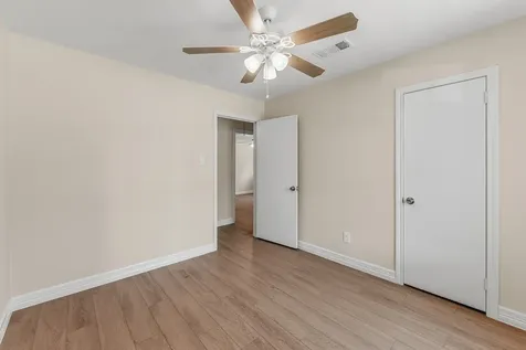 2615 Chimney Rock Huntsville TX 77320