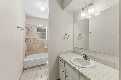 2615 Chimney Rock Huntsville TX 77320