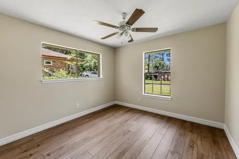 2615 Chimney Rock Huntsville TX 77320