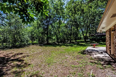 2615 Chimney Rock Huntsville TX 77320