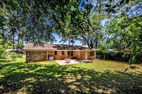 2615 Chimney Rock Huntsville TX 77320