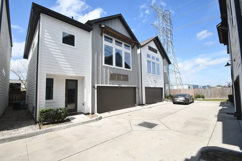 5904 Gardendale Drive B Houston TX 77092