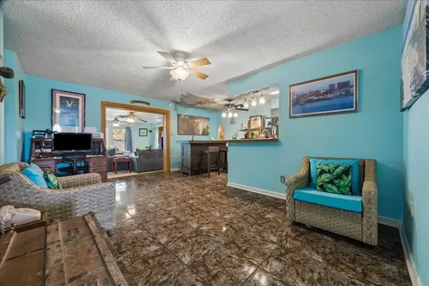 5710 Avenue T 1/2 Galveston TX 77551