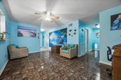5710 Avenue T 1/2 Galveston TX 77551
