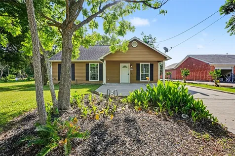 326 S Bell Drive Texas City TX 77591