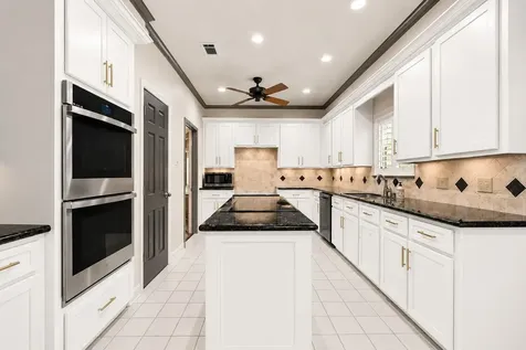 1723 Hidden Villas Drive Kingwood TX 77339