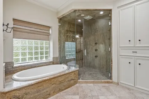1723 Hidden Villas Drive Kingwood TX 77339
