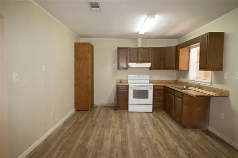 20 White Oak Drive A Huntsville TX 77320