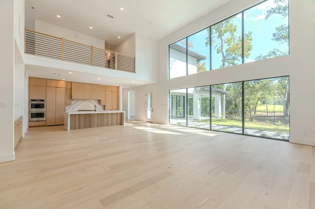 26 Squire Creek Way The Woodlands TX 77389