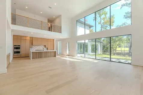 26 Squire Creek Way The Woodlands TX 77389