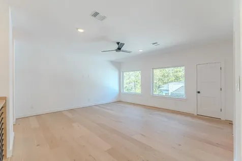 26 Squire Creek Way The Woodlands TX 77389