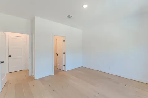 26 Squire Creek Way The Woodlands TX 77389